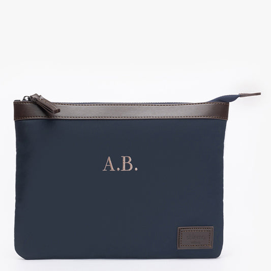Free gift pouch - any customization and color of the purchased product will apply