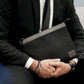 Pouch Black Indossata